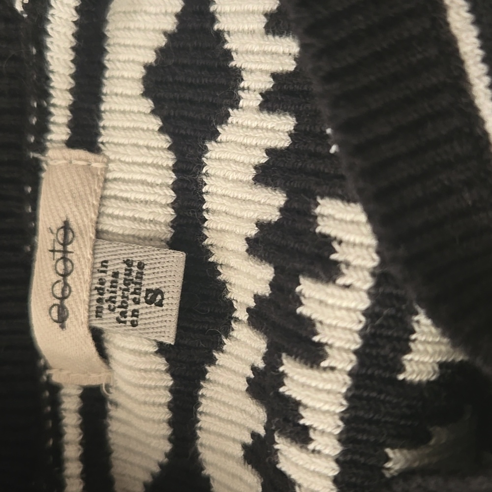 Ecote Knit Crop Top Black And White Small URBAN OUTFITTERS Stretchy Knitted - Picture 4 of 6